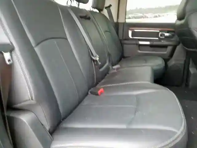 3C6UR5KL7JG148596 2018 RAM 2500 LARAMIE-5