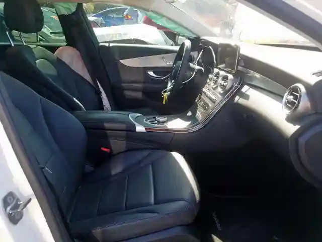 55SWF8DBXKU303888 2019 MERCEDES-BENZ C 300-4