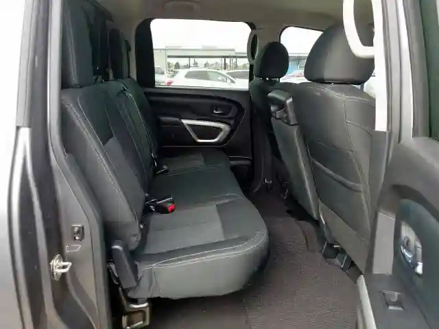 1N6AA1EK3HN545901 2017 NISSAN TITAN S-5