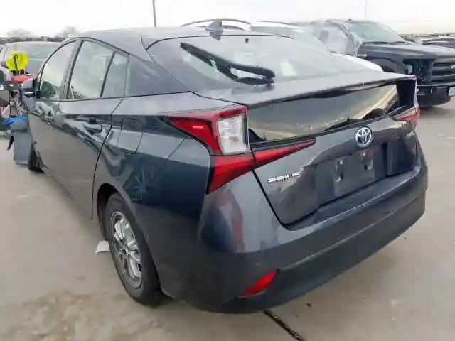 JTDKARFU4K3080182 2019 TOYOTA PRIUS-2