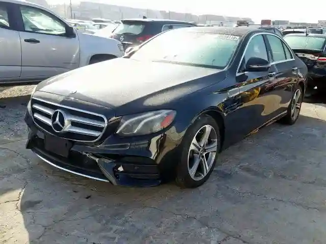 WDDZF4JB6JA349680 2018 MERCEDES-BENZ E 300-1
