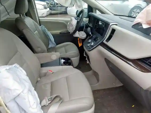 5TDYK3DC8FS654799 2015 TOYOTA SIENNA XLE-4