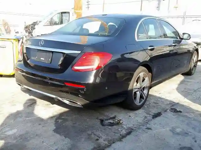 WDDZF4JB6JA349680 2018 MERCEDES-BENZ E 300-3