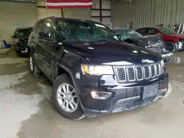 1C4RJFAG4JC147750 2018 JEEP GRAND CHEROKEE LAREDO-0