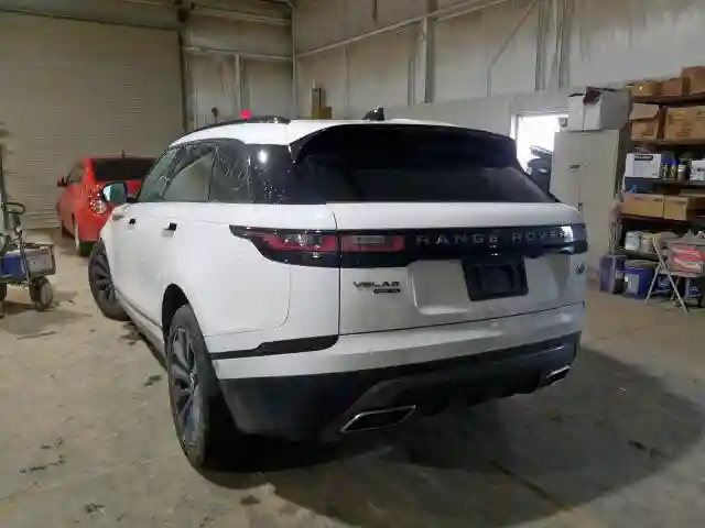 SALYL2RV8JA749248 2018 LAND ROVER RANGE ROVER VELAR R-DYNAMIC SE-2