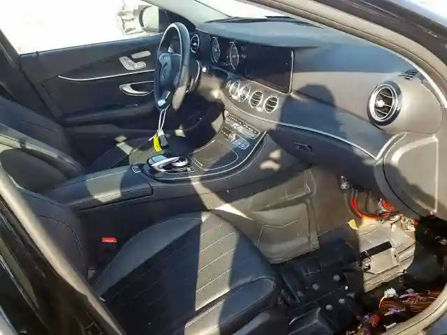WDDZF4JB6JA349680 2018 MERCEDES-BENZ E 300-4