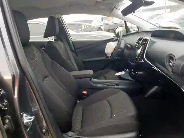 JTDKARFU4K3080182 2019 TOYOTA PRIUS-4