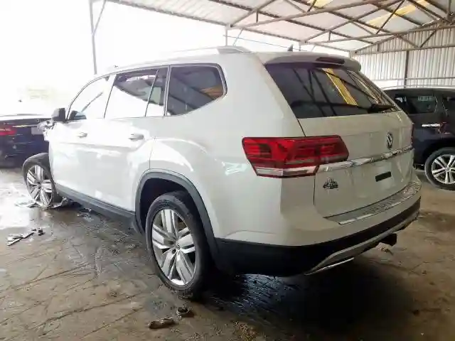 1V2UR2CA1KC565834 2019 VOLKSWAGEN ATLAS SE-2