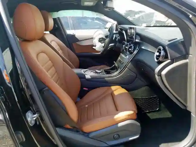 WDC0J6EB7KF602303 2019 MERCEDES-BENZ GLC COUPE 43 4MATIC AMG-4