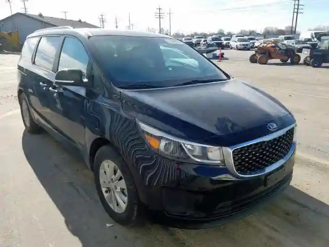 KNDMB5C19J6399325 2018 KIA SEDONA LX-0