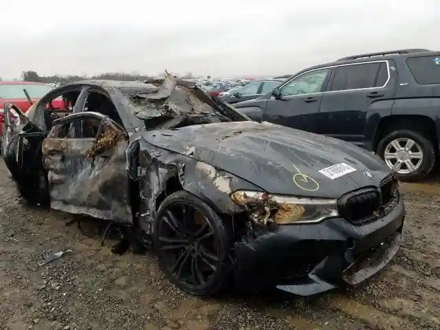 WBSJF0C52KB446824 2019 BMW M5-0