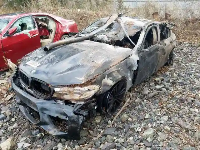 WBSJF0C52KB446824 2019 BMW M5-1