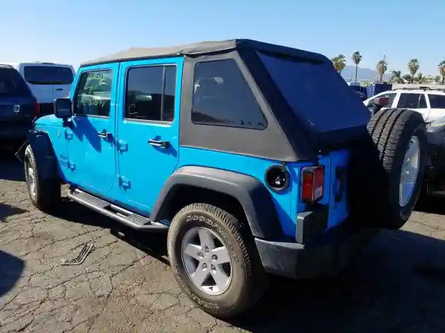 1C4BJWDG5HL723210 2017 JEEP WRANGLER UNLIMITED SPORT-2