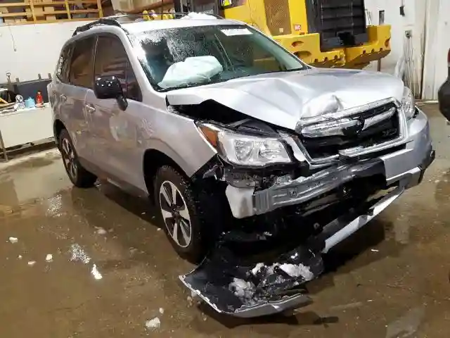 JF2SJABC3JH455786 2018 SUBARU FORESTER 2.5I-0