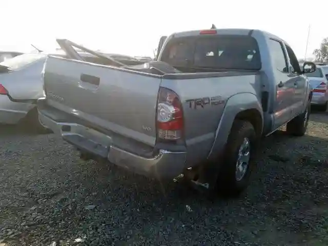 3TMLU4EN2FM190502 2015 TOYOTA TACOMA DOUBLE CAB-3
