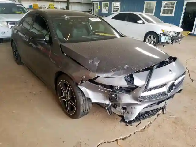 WDD3G4EB8KW001655 2019 MERCEDES-BENZ A 220 4MATIC-0