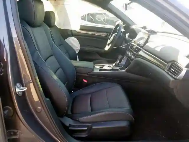 1HGCV1F35JA150009 2018 HONDA ACCORD SPORT-4