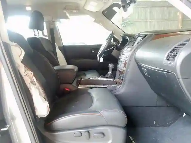 JN8AY2NDXKX009033 2019 NISSAN ARMADA SV-4