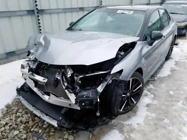 4T1B61HK0JU090338 2018 TOYOTA CAMRY XSE-1