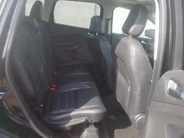 1FMCU0HD9KUC44150 2019 FORD ESCAPE SEL-5