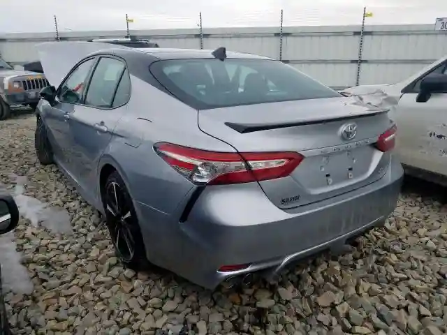 4T1B61HK0JU090338 2018 TOYOTA CAMRY XSE-2