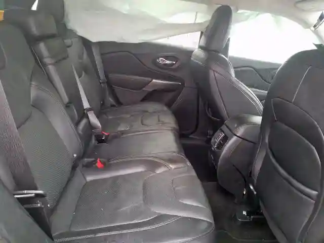 1C4PJMDX0KD117955 2019 JEEP CHEROKEE LIMITED-5