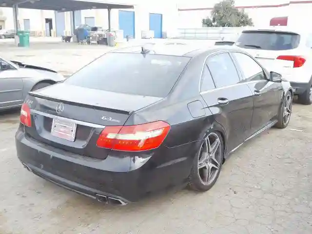 WDDHF7HB4BA305181 2011 MERCEDES-BENZ E 63 AMG-3