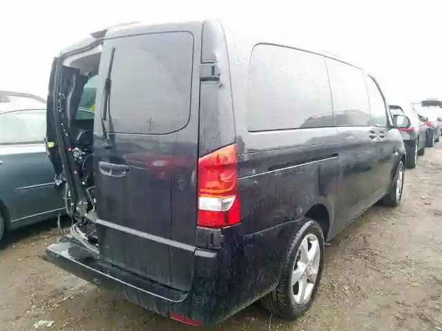 WD4PG2EE4J3408999 2018 MERCEDES-BENZ METRIS-3