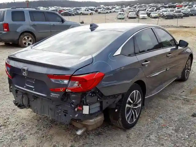 1HGCV3F99JA007287 2018 HONDA ACCORD TOURING HYBRID-3