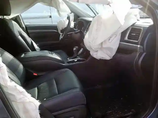 5TDDZRFH3KS981143 2019 TOYOTA HIGHLANDER LIMITED-4