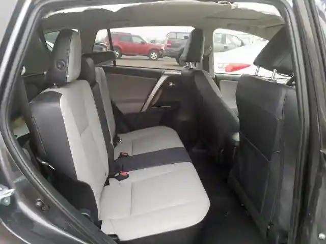 JTMDFREV2JJ175452 2018 TOYOTA RAV4 LIMITED-5