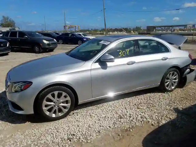 WDDZF4JB3HA104569 2017 MERCEDES-BENZ E 300-1