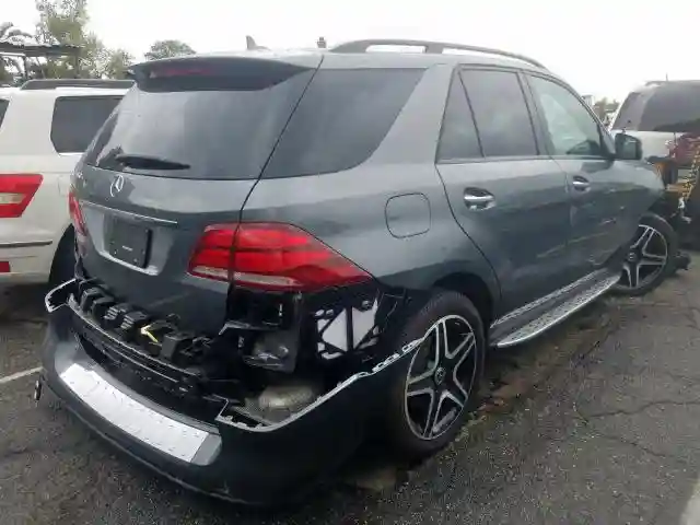4JGDA5JB0JB197913 2018 MERCEDES-BENZ GLE 350-3
