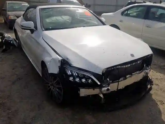 WDDWK8EBXKF777546 2019 MERCEDES-BENZ C 300 4MATIC-0