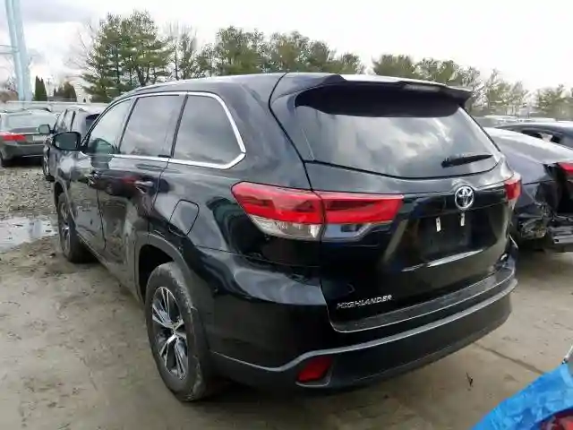 5TDBZRFH9JS899715 2018 TOYOTA HIGHLANDER LE-2