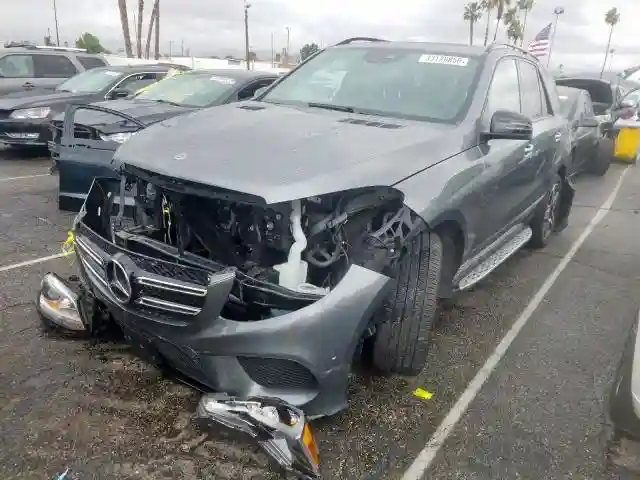 4JGDA5JB0JB197913 2018 MERCEDES-BENZ GLE 350-1