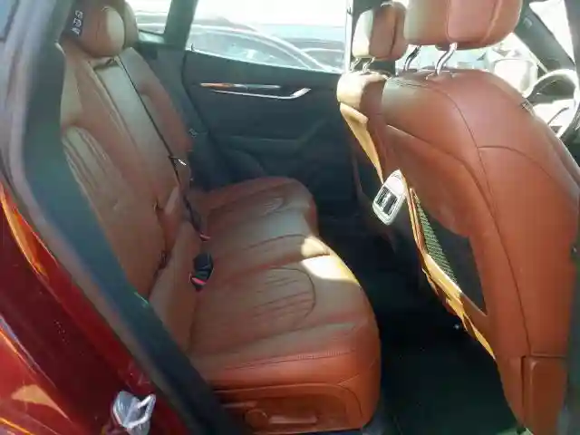ZN661XUA6HX214298 2017 MASERATI LEVANTE-5