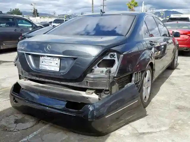 WDDNG7BBXBA417430 2011 MERCEDES-BENZ S 550-3