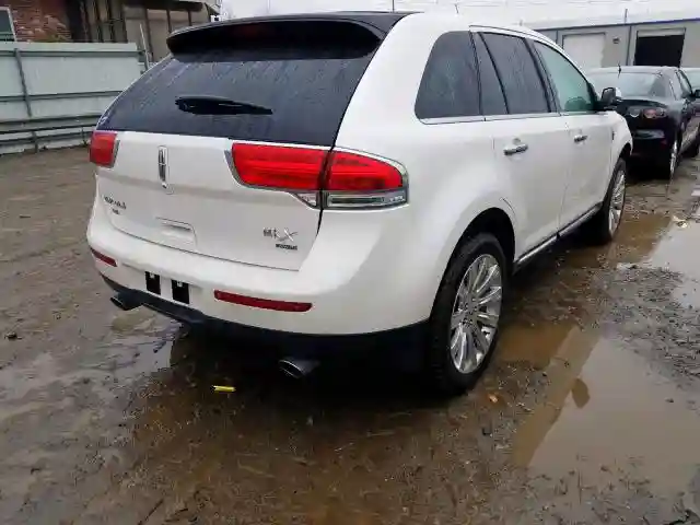2LMDJ8JK0EBL15979 2014 LINCOLN MKX-3