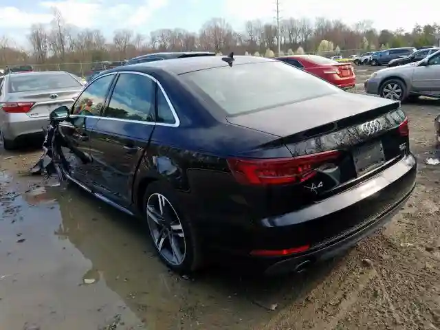 WAUENAF46JA085023 2018 AUDI A4 PREMIUM PLUS-2