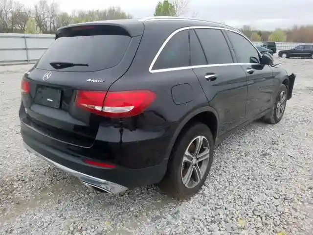 WDC0G4KB8HF173155 2017 MERCEDES-BENZ GLC 300 4MATIC-3