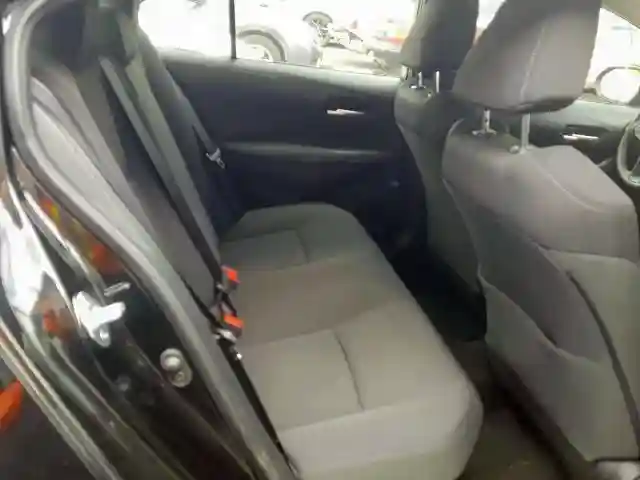 JTDEBRBE8LJ013428 2020 TOYOTA COROLLA LE-5