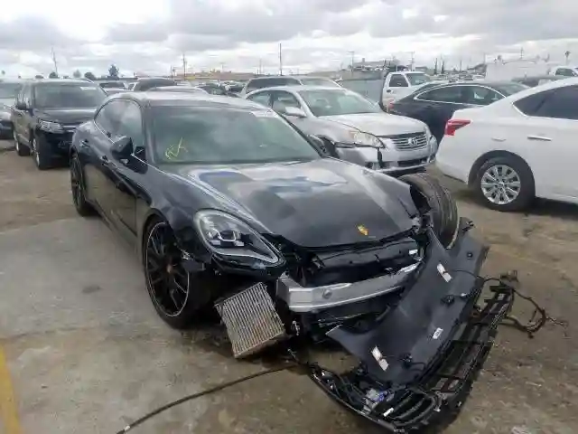 WP0CB2A70JL190915 2018 PORSCHE PANAMERA 4S SPORT TURISMO-0