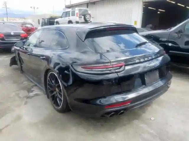 WP0CB2A70JL190915 2018 PORSCHE PANAMERA 4S SPORT TURISMO-2