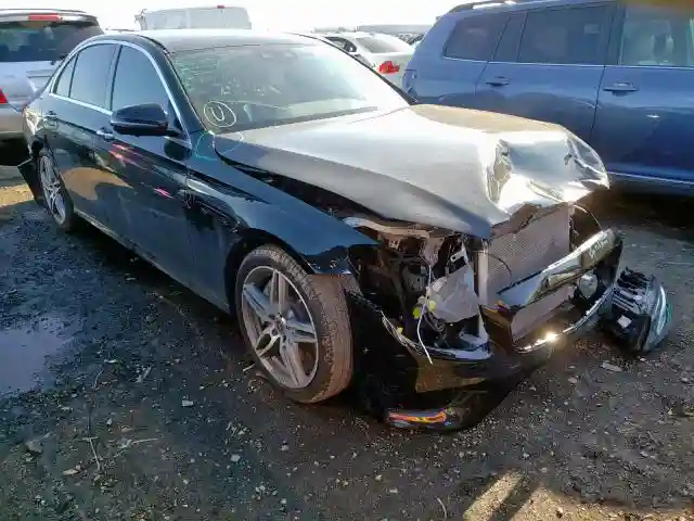 WDDZF4JBXKA605630 2019 MERCEDES-BENZ E 300-0