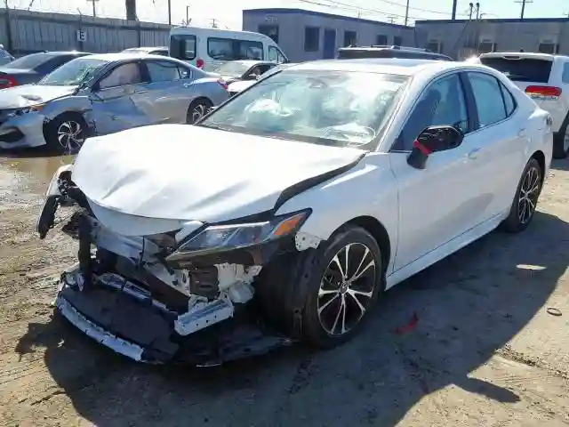 4T1B11HK1KU734526 2019 TOYOTA CAMRY L-1