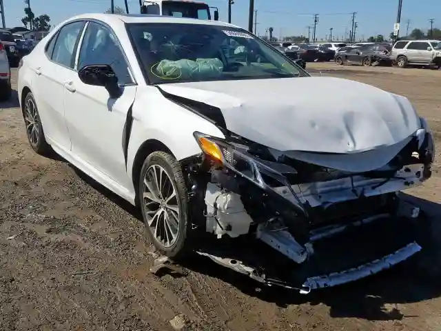 4T1B11HK1KU734526 2019 TOYOTA CAMRY L-0