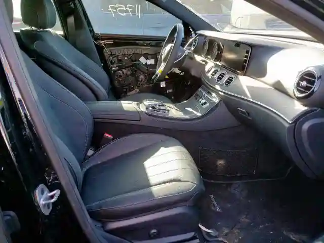 WDDZF4JBXKA605630 2019 MERCEDES-BENZ E 300-4