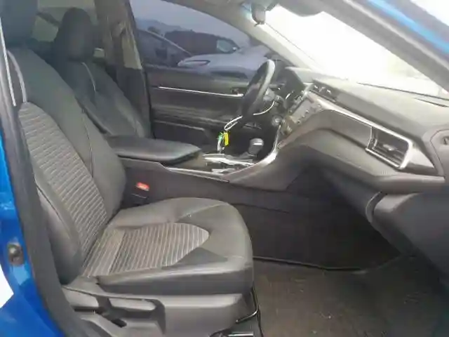 4T1B11HK1JU120168 2018 TOYOTA CAMRY L-4