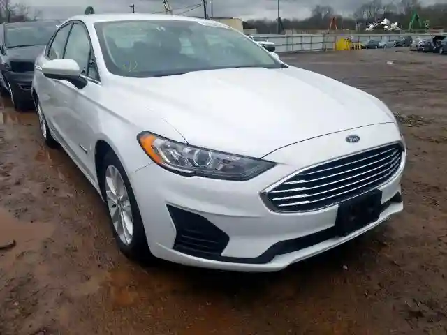 3FA6P0LUXKR220193 2019 FORD FUSION SE-0